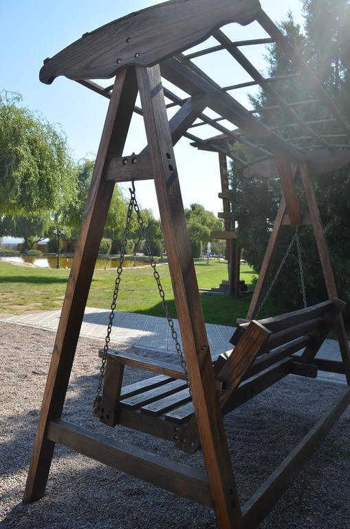 ホテルPanska Hata Nyzhnya Khortytsya エクステリア 写真