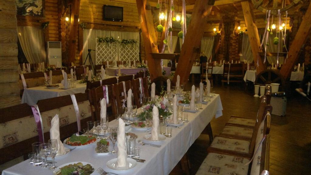ホテルPanska Hata Nyzhnya Khortytsya エクステリア 写真